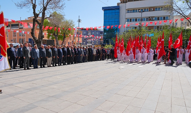 Karaman’da 749. Türk Dil Bayramı Coşkusu: “Türk Dili Hoşgörü Yürüyüşü” Gerçekleştirildi