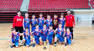 Karaman Özel İdare Spor Kulübü'nün Minik Dev Adamları, Konya U10 Ligi'ni 3. Olarak Tamamladı