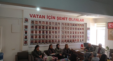 Karaman Şehit Aileleri Derneği’nde Anneler Günü Duygusu