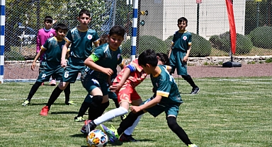 “Kırsaldan Kente Yolculuk” Projesiyle Köylerarası Futbol Turnuvası Düzenlendi