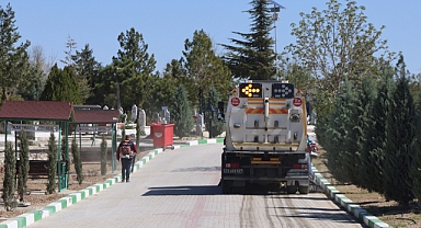Şehir Mezarlığına Araçlar İçin Yeni Giriş Kapısı Açıldı