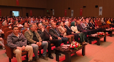Türkçenin Kültürel Zenginliği Sahneye Taşındı
