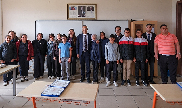 Vali Hayrettin Çiçek Lale Köyü İlk ve Ortaokulu’nu Ziyaret Etti