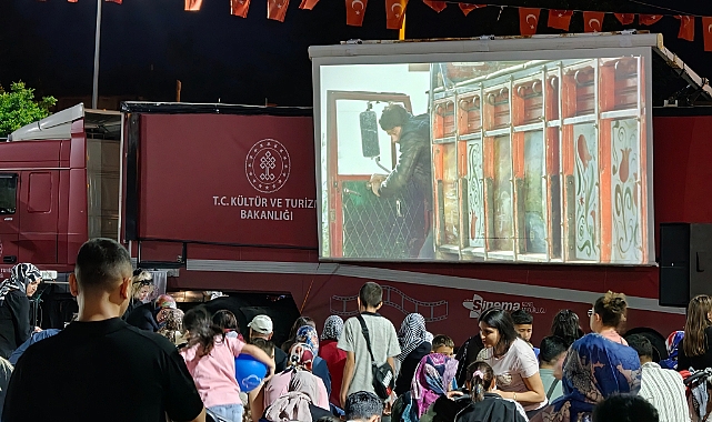 Gezen Sinema Tırı Karaman’da Vatandaşlarla Buluştu