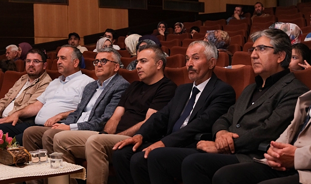 Karaman’da Şiir Gecesi: Turanî’nin “Bir Adam” Kitabı Tanıtıldı