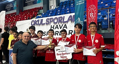 Karaman TOKİ Ortaokulu Hava Sporlarında Türkiye'ye Damga Vurdu