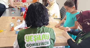 Yeşilay'da El Emeği ve Dayanışma Bir Araya Geldi
